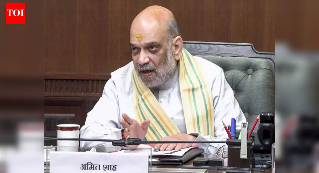 <div>'No link to Bengal polls': Amit Shah dismisses oppn charge on Vande Mataram debate — top quotes</div>