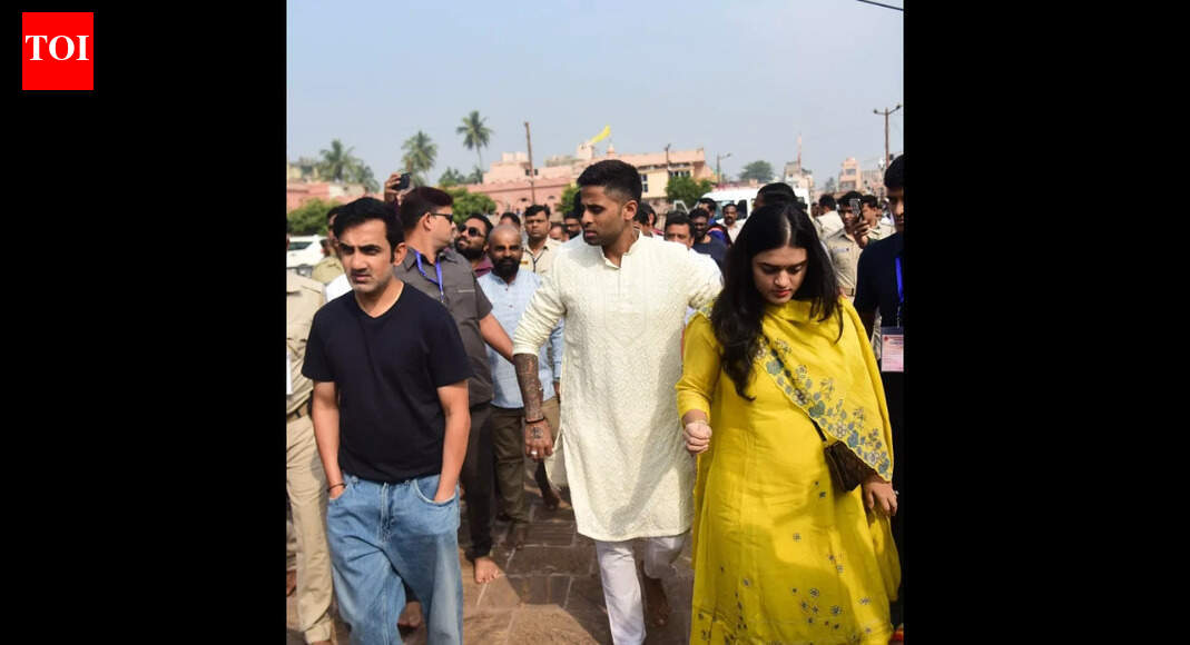 India cricket team's Jagannath Temple visit: Gambhir, Suryakumar seek blessings before South Africa T20I