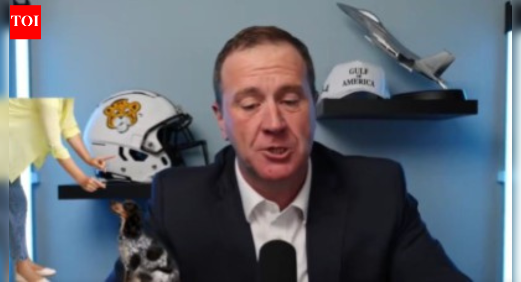 11. 7. Pénztárosok, kutyakiképzők, golfszakemberek: Eric Schmidt szenátor azt kérdezi, miért van szüksége az Egyesült Államoknak idegen H-1B-kre ezekhez a „barom” munkákhoz