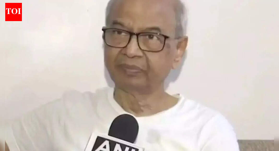 'Attacked by 150 people': Lawyer who hurled shoe at ex-CJI Gavai claims assault on court premises; defends his actions again