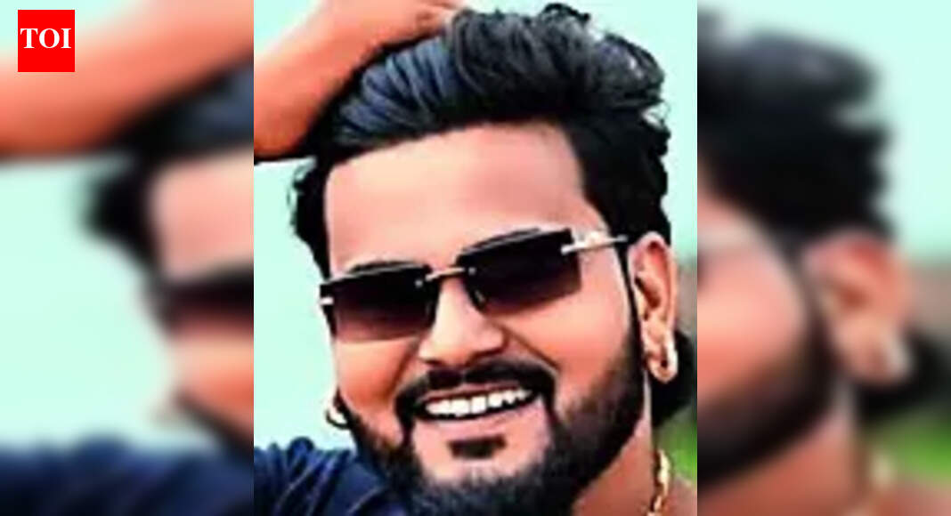 FIR against Magahi singer for making obscene song viral