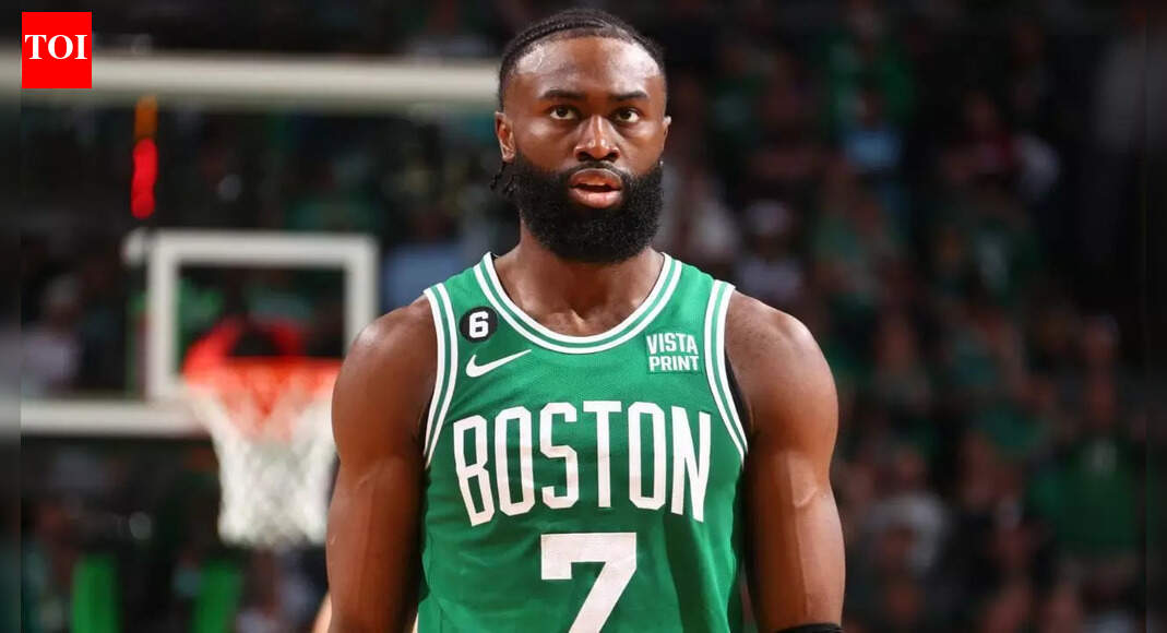 Jaylen Brown autograph chase turns wild as determined fan fights through crowd to reach Celtics star