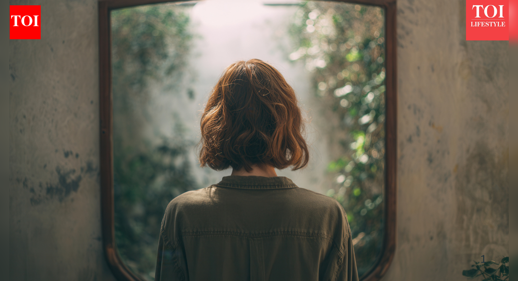 The mirror manifestation method: How practicing it daily can change your luck