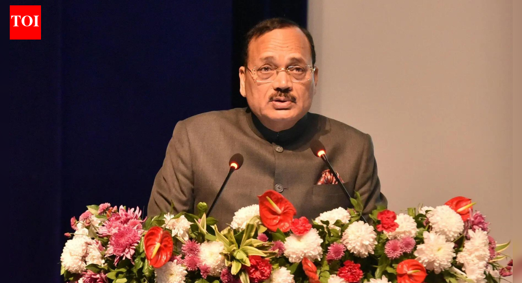 <div>'Motivated campaign against CJI Surya Kant': 44 former SC, HC judges issue statement; move after Rohingyas remarks row</div>