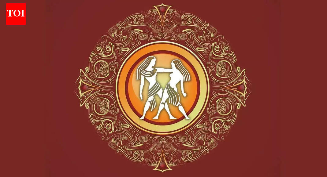 Gemini Women Horoscope Today (December 15, 2025): Unfollow noise, and follow your own rhythm