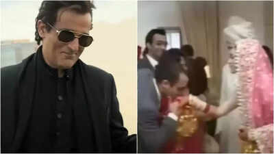 Akshaye Khanna's old video of him kissing Karisma Kapoor's hand at her wedding with Sunjay Kapur resurfaces amidst buzz around 'Dhurandhar' actor