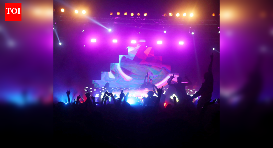 MGP presses for shutdown of all party hubs in Goa