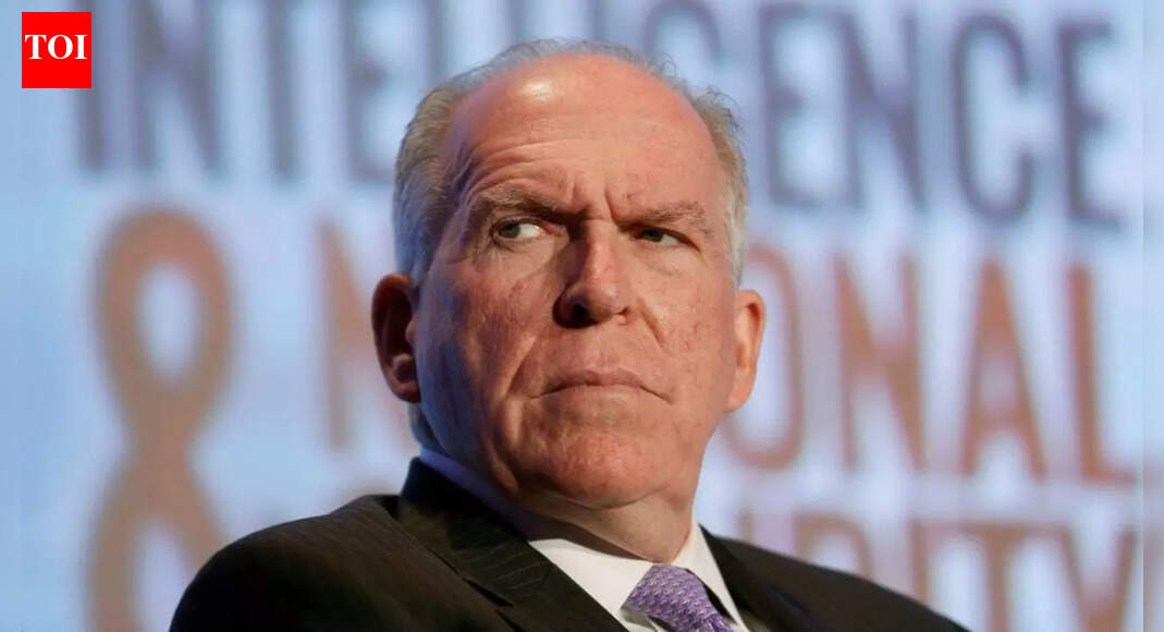 ‘यह ब्लैकमेल नहीं है’: पूर्व सीआईए निदेशक ने खुलासा किया कि कैसे सीआईए जासूसों को काम करते रहने के लिए ‘डराती’ है; पुरानी क्लिप वायरल | विश्व समाचार