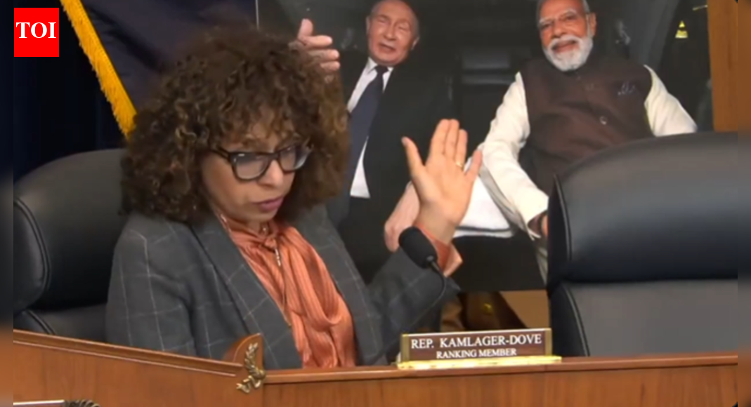 ‘हजारों शब्दों के लायक पोस्टर’: डेमोक्रेट ने अमेरिकी कांग्रेस में पीएम मोदी-पुतिन की कार की तस्वीर की ओर इशारा किया; भारत संबंधों पर ट्रंप को दी चेतावनी
