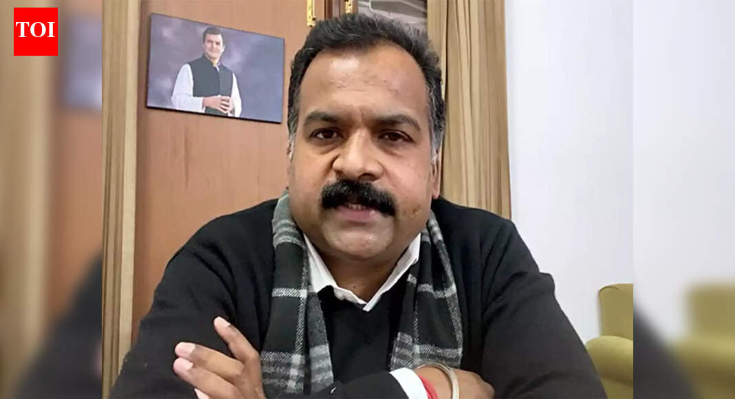 ‘गांधी ने व्यक्तिगत रूप से उन्हें चुना’: कांग्रेस सांसद ने नेहरू पर अमित शाह के ‘वोट चोरी’ के आरोप पर पलटवार किया; ‘ऐतिहासिक सत्य’ साझा करता है | भारत समाचार