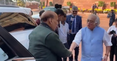  Congress’ Jairam Ramesh hands Vallabhbhai Patel’s daughter’s diary entries to Rajnath — watch