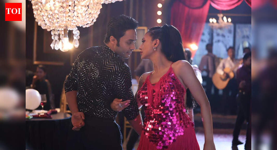 Tumi Ke brings Tango-flavoured twist to Bhanupriya Bhooter Hotel