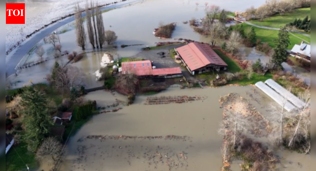 Washington: Tens of thousands likely to face evacuations as heavy rains batter region; 'Go now' order issued