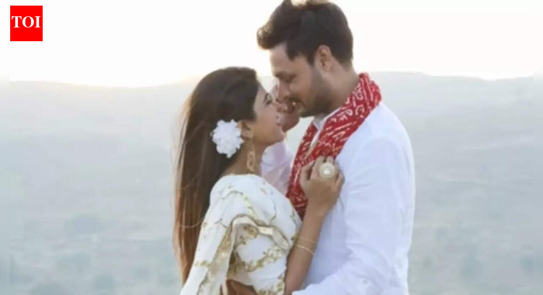 Nayikadevi actress Khushi Shah shares heartwarming love for husband Umesh Sharma on their 7th wedding anniversary