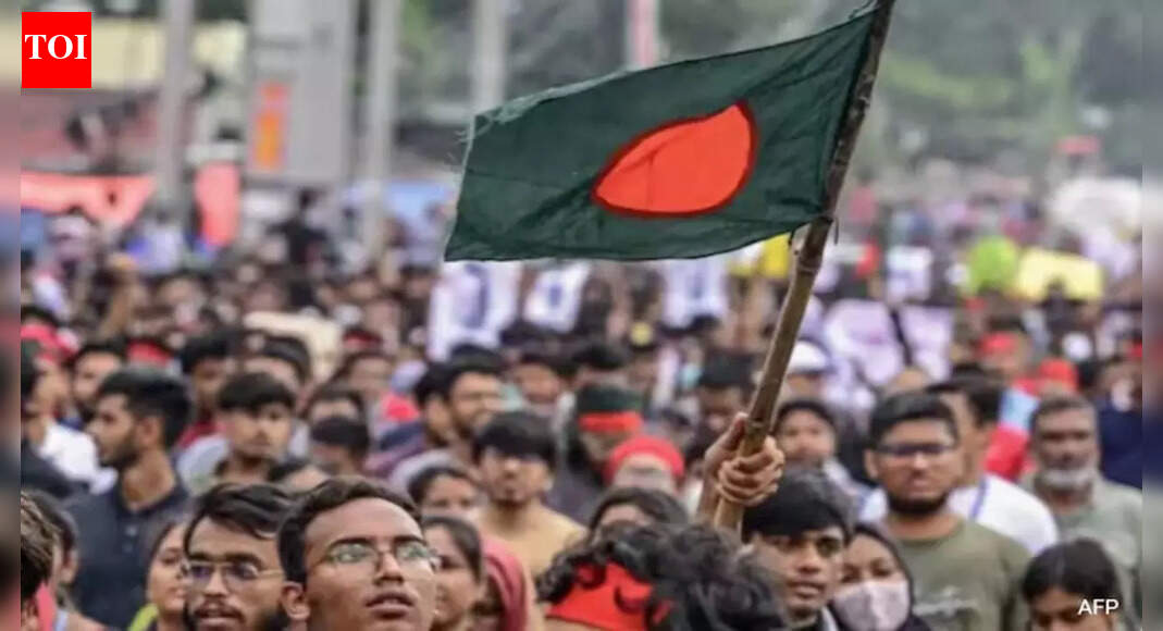 Bangladesh se prepara para elecciones históricas y referéndum el 12 de febrero.