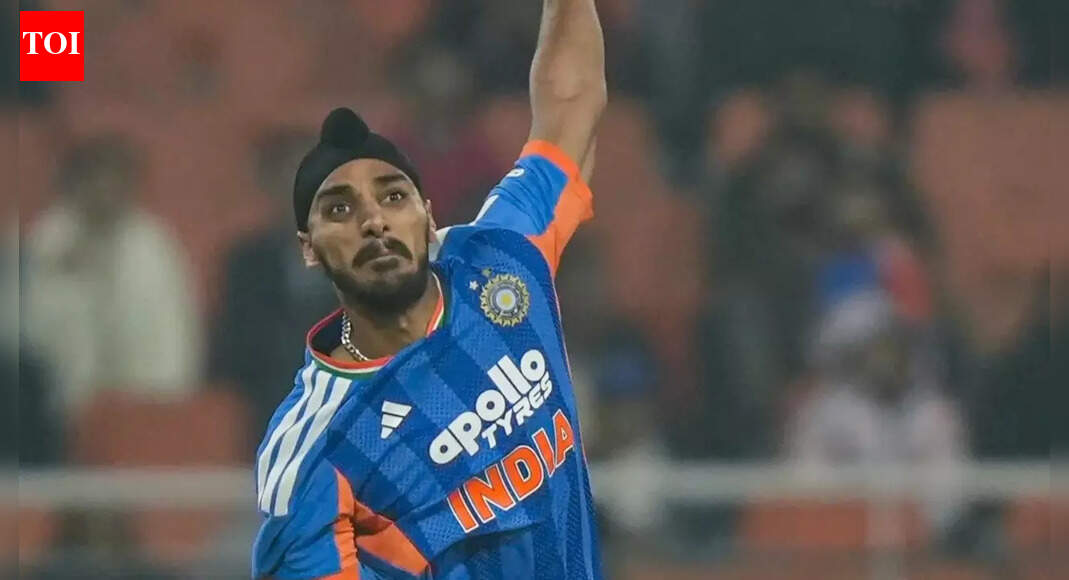 Wd, wd, wd ...: Arshdeep's over stretches to infinity; bowls 7 wides