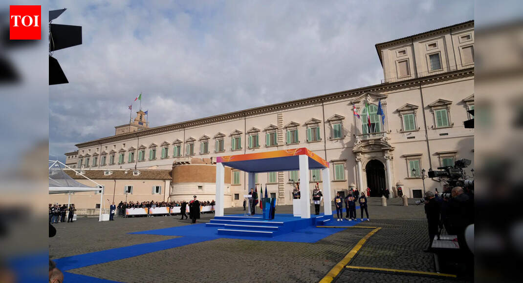 IOC urges sports bodies to let Russian youth teams compete again with flag and anthem