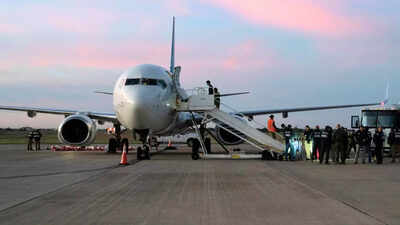 Deportation airlines: DHS signs $140 million deal to buy 6 Boeing 737 jets