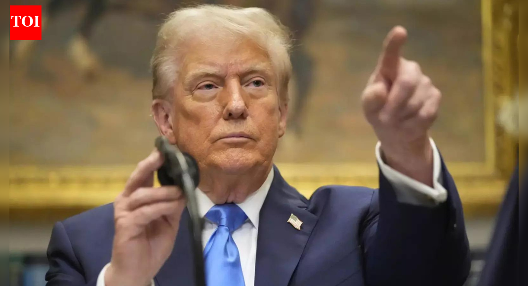 ‘25k people died last month’: Trump hints at third world war as Russia-Ukraine talks falter - watch