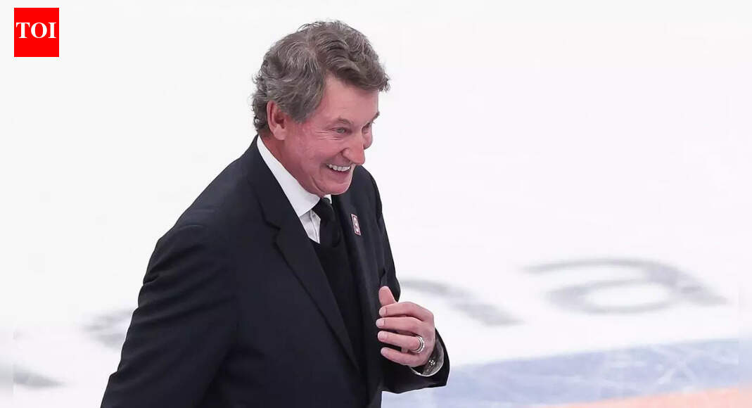 “The Great One’s Ruin”: Wayne Gretzky statue vandalized with MAGA hat and mocking plaque in Brantford