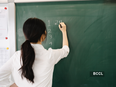 5 teaching jobs expiring in December 2025: Over 280 assistant professor and college faculty vacancies, check eligibility criteria