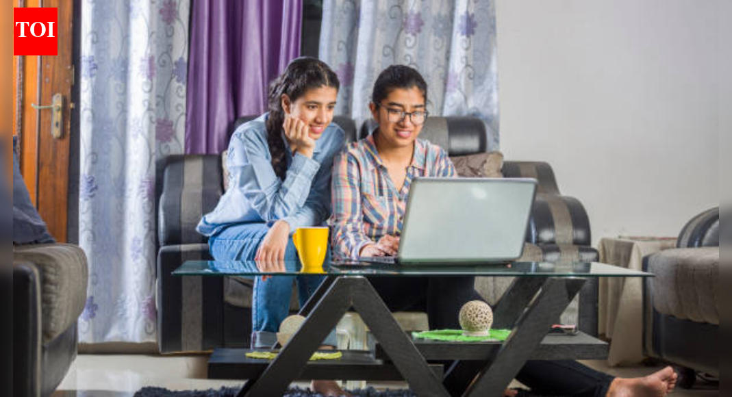 School friends vs. online friends: Why it’s important to explain the difference to children