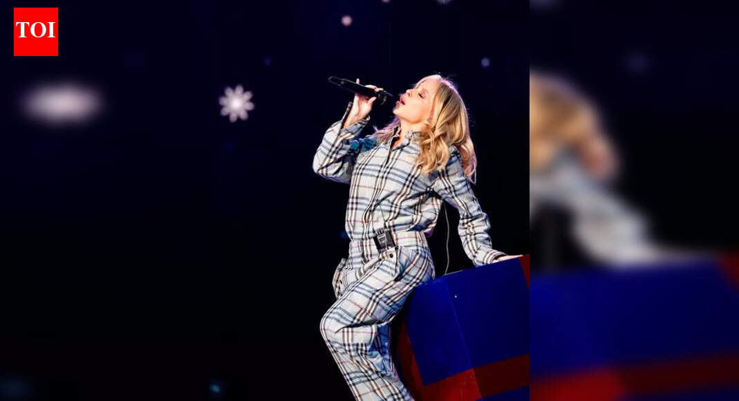 Kylie Minogue wants Margot Robbie to play her in biopic