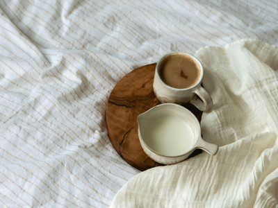 What happens when you add a pinch of nutmeg to milk at bedtime?