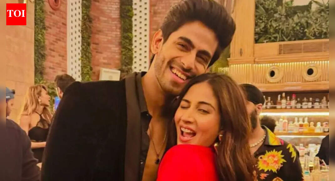 Shreya Kalra and Rishabh Jaiswal slam trolls after VIRAL video from Tyla concert