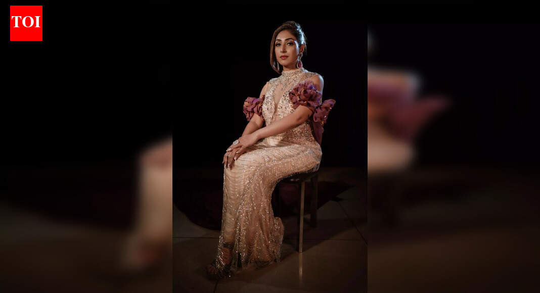 A Punjab officer who leverages beauty for a purpose