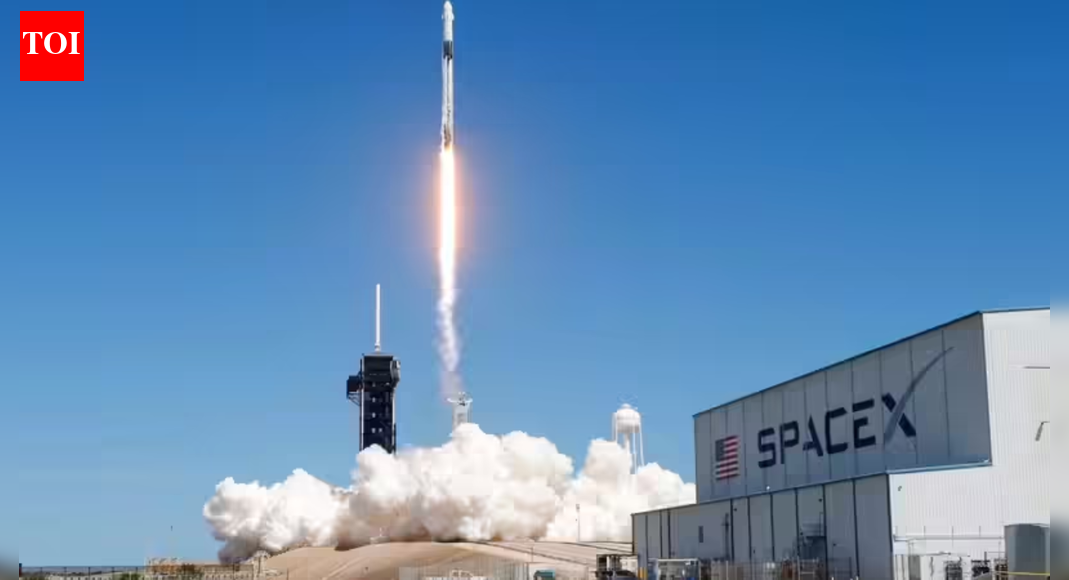Biggest IPO ever? Insider share sale sets SpaceX valuation at $800 billion; 2026 market debut possible