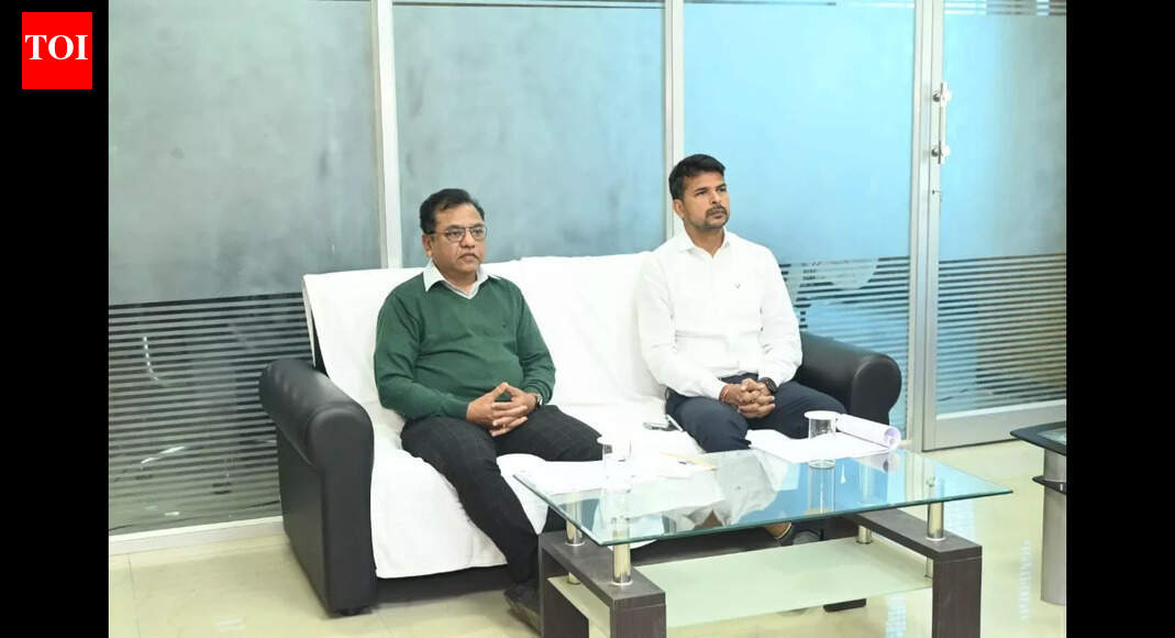 6 held for arson as situation improves in MV-26 village