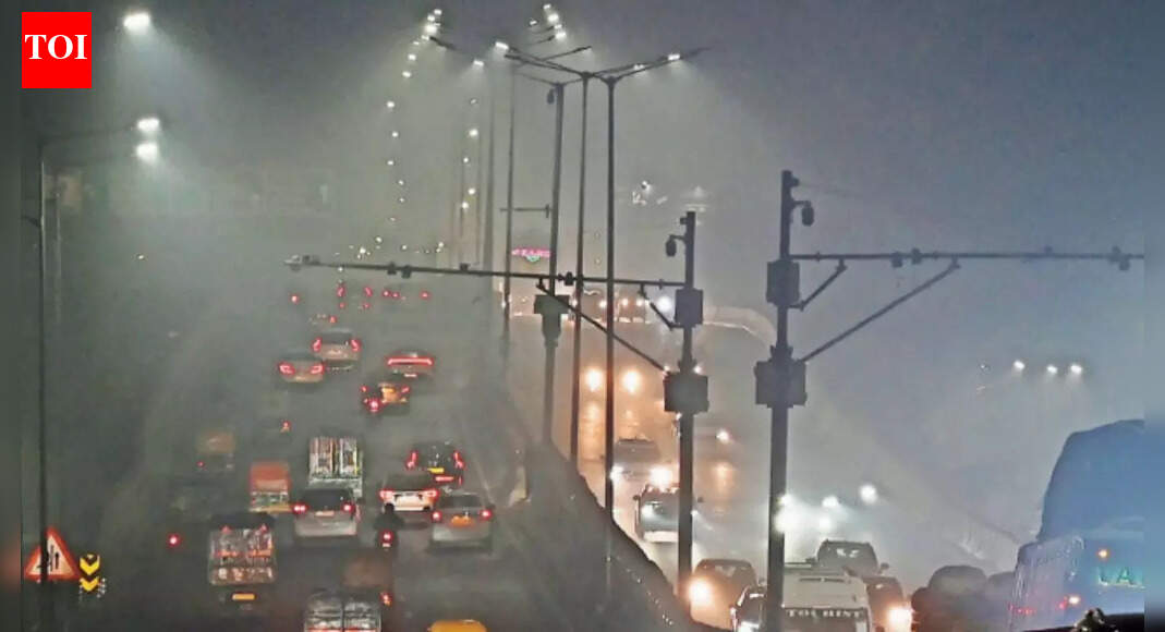 Delhi AQI soars to 455: GRAP stage III-IV triggers vehicle curbs, 50% WFH for offices, hybrid classes for schools | Delhi News