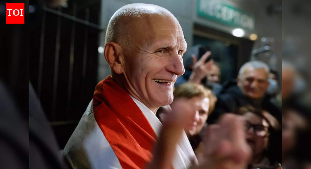 Belarus frees Nobel Prize laureate Bialiatski, opposition figure Kolesnikova as US lifts sanctions