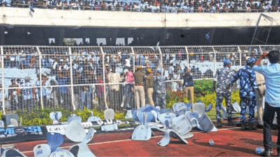  Kolkata Stadium sports scars that may not heal after Lionel Messi visit; fans storm pitch