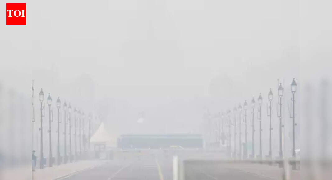 Delhi schools shift to hybrid classes for Classes 1–9 and 11 as pollution worsens under GRAP-IV