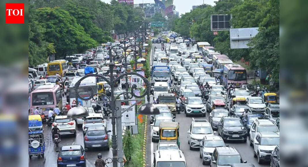 Mumbai tops road traffic CO2 emissions/km; Delhi & Bengaluru among nation’s top 3 — key findings