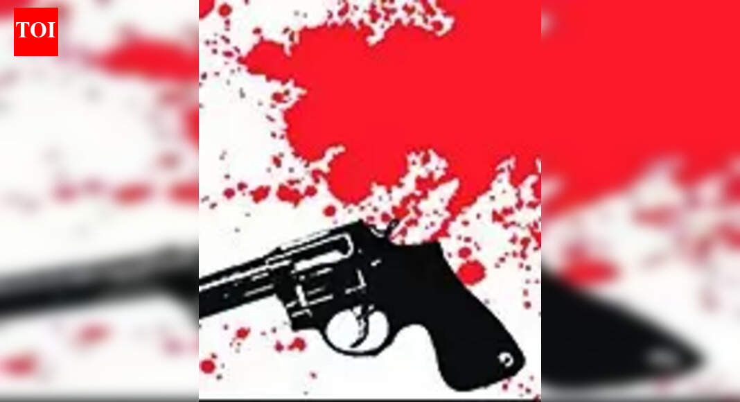 Man shot at by wife’s paramour in Bhojpur