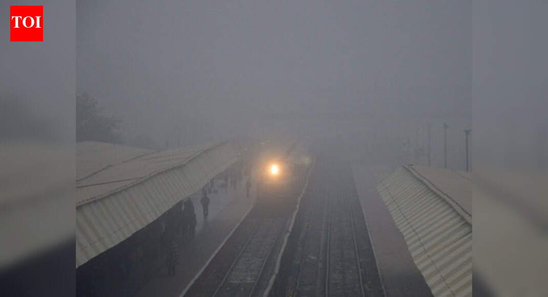Dense fog delays many trains on mainline route