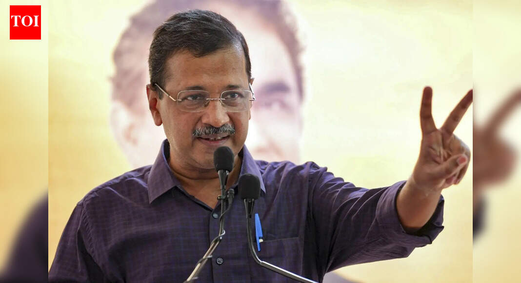 Goa govt, ministers taking protection money: Kejriwal