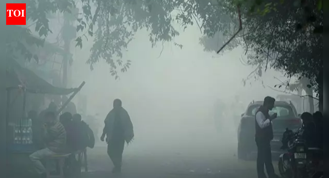 Delhi Airmergency: City gasps on 2nd dirtiest Dec air day; AQI reaches ‘severe-plus’ category