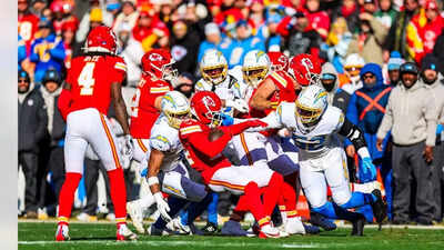 List of all celebrities and tv personalities who attended the Chiefs game against Chargers