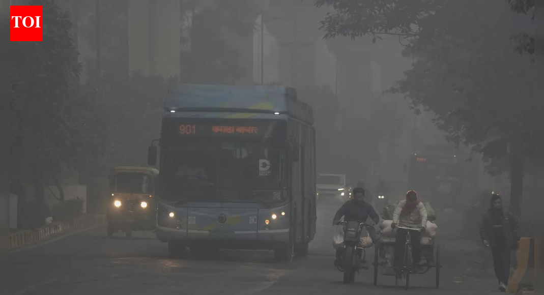 Delhi Chokes as Air Quality Turns Extremely Hazardous in December