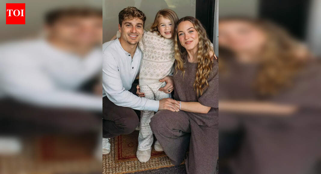 Kiké Hernández’s wife Mariana Vicente shares a quiet Christmas tradition fans found deeply relatable