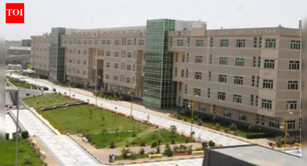 Saudi Arabia: King Khalid and Al-Baha Universities suspend in-person classes amid severe weather