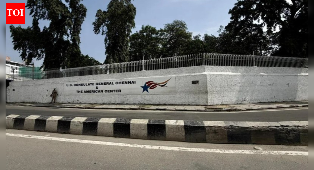 <div>'Have you been following the news?': Redditor shares visa interview experience at Chennai consulate as social media vetting begins</div>