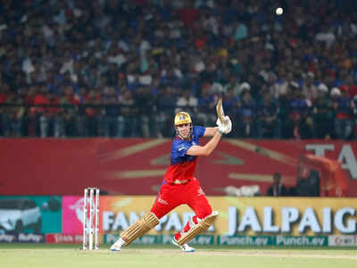 IPL 2026 Auction shock: Cameron Green goes for ₹30.5 crore in mock bidding