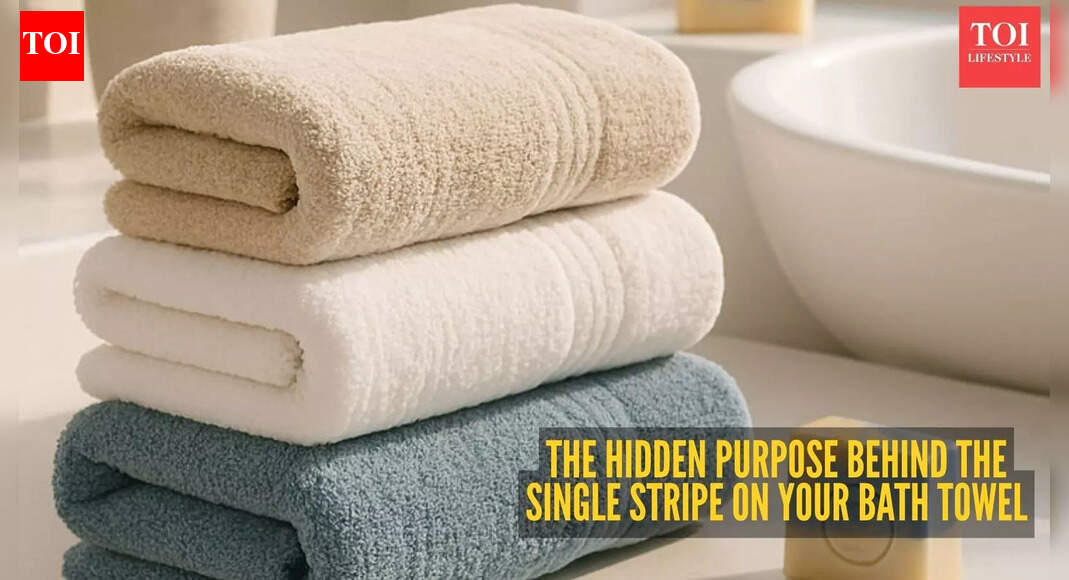 Ever wondered why bath towels have a single stripe? Here’s the real reason