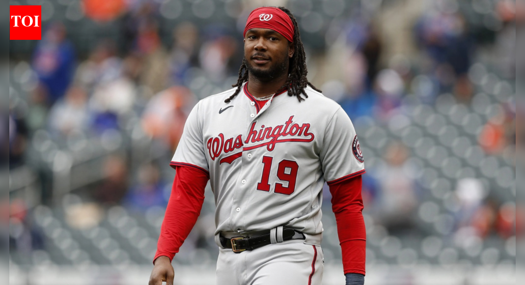 Josh Bell reportedly signs one-year deal with Minnesota Twins to fill first base role