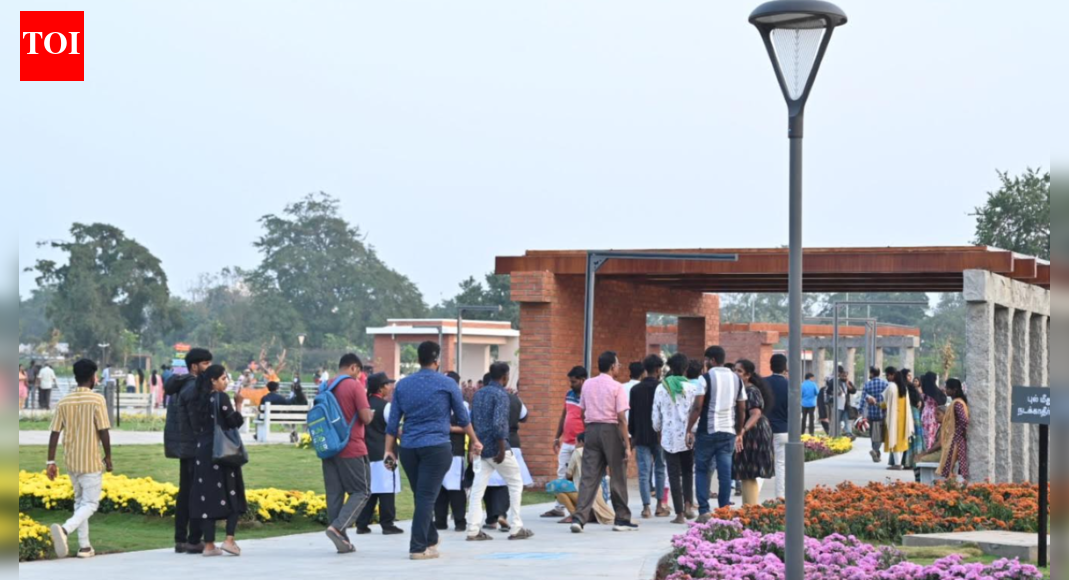 Guess how many people visited Semmozhi Poonga in last four days?